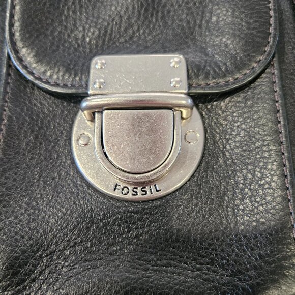 Fossil Riley Black Cow Hide Leather Hobo Crossbody Bag Purse Buckle Details - Picture 6 of 7